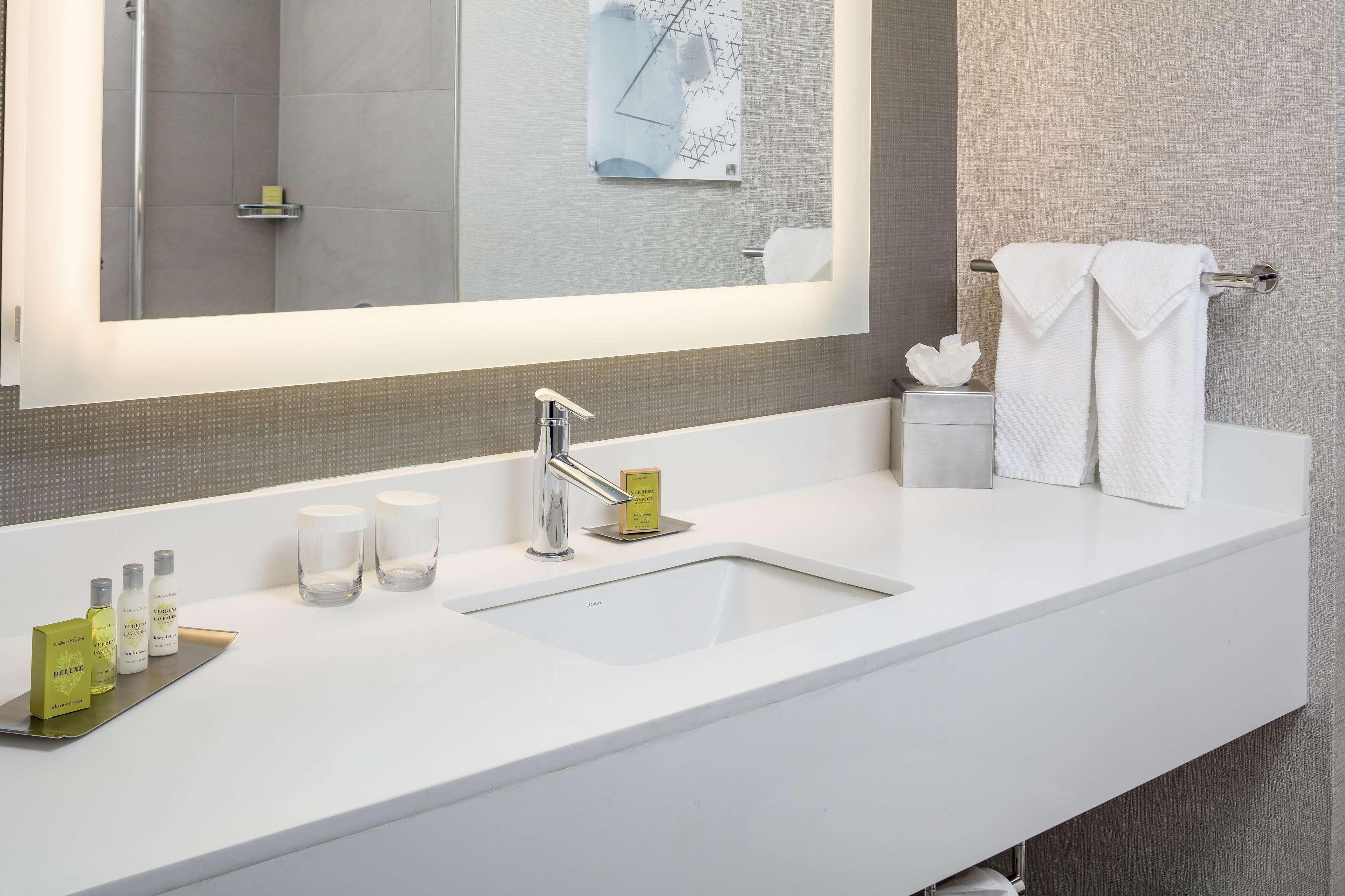 Doubletree By Hilton Boston Logan Airport Chelsea Hotel Bilik gambar