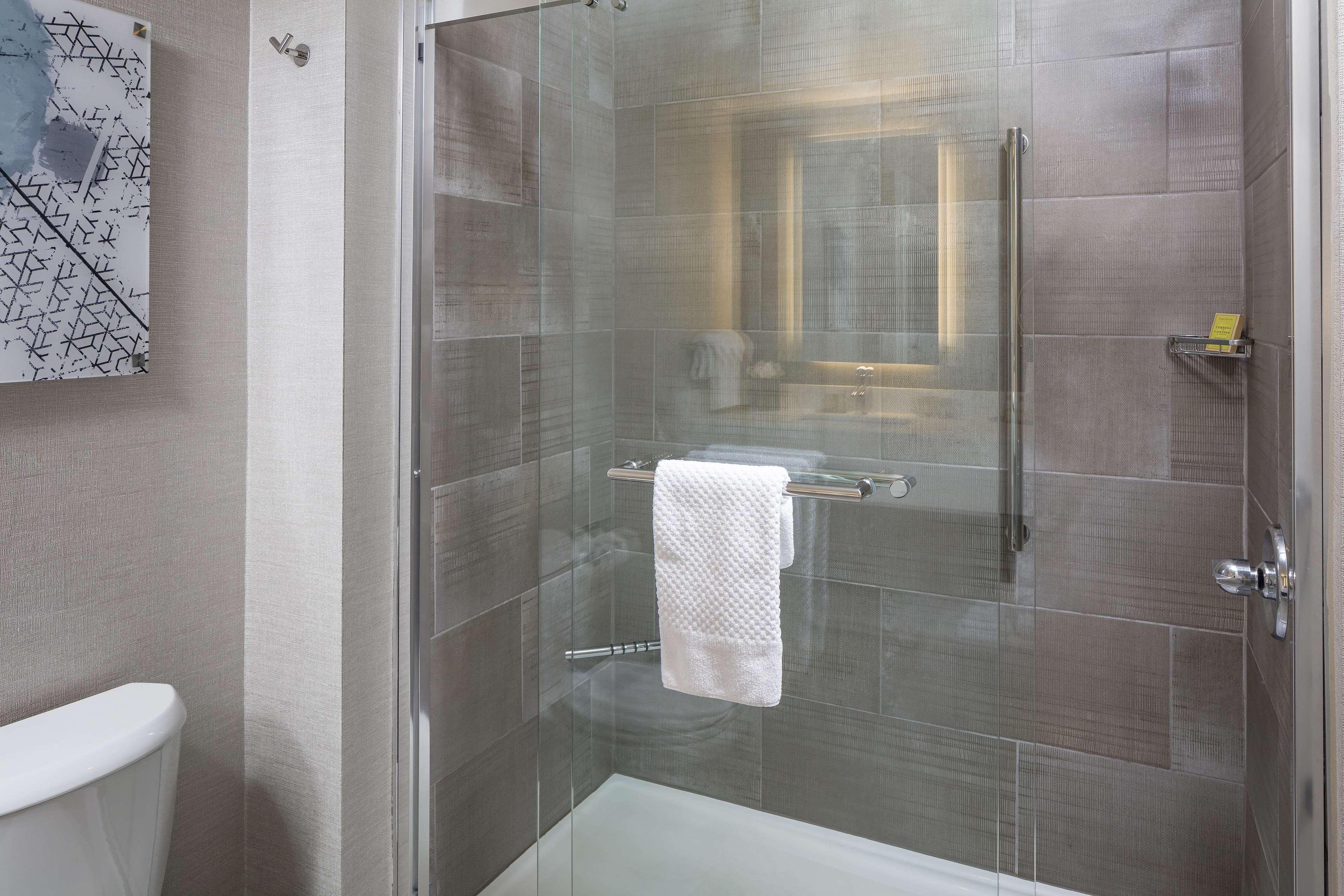 Doubletree By Hilton Boston Logan Airport Chelsea Hotel Bilik gambar