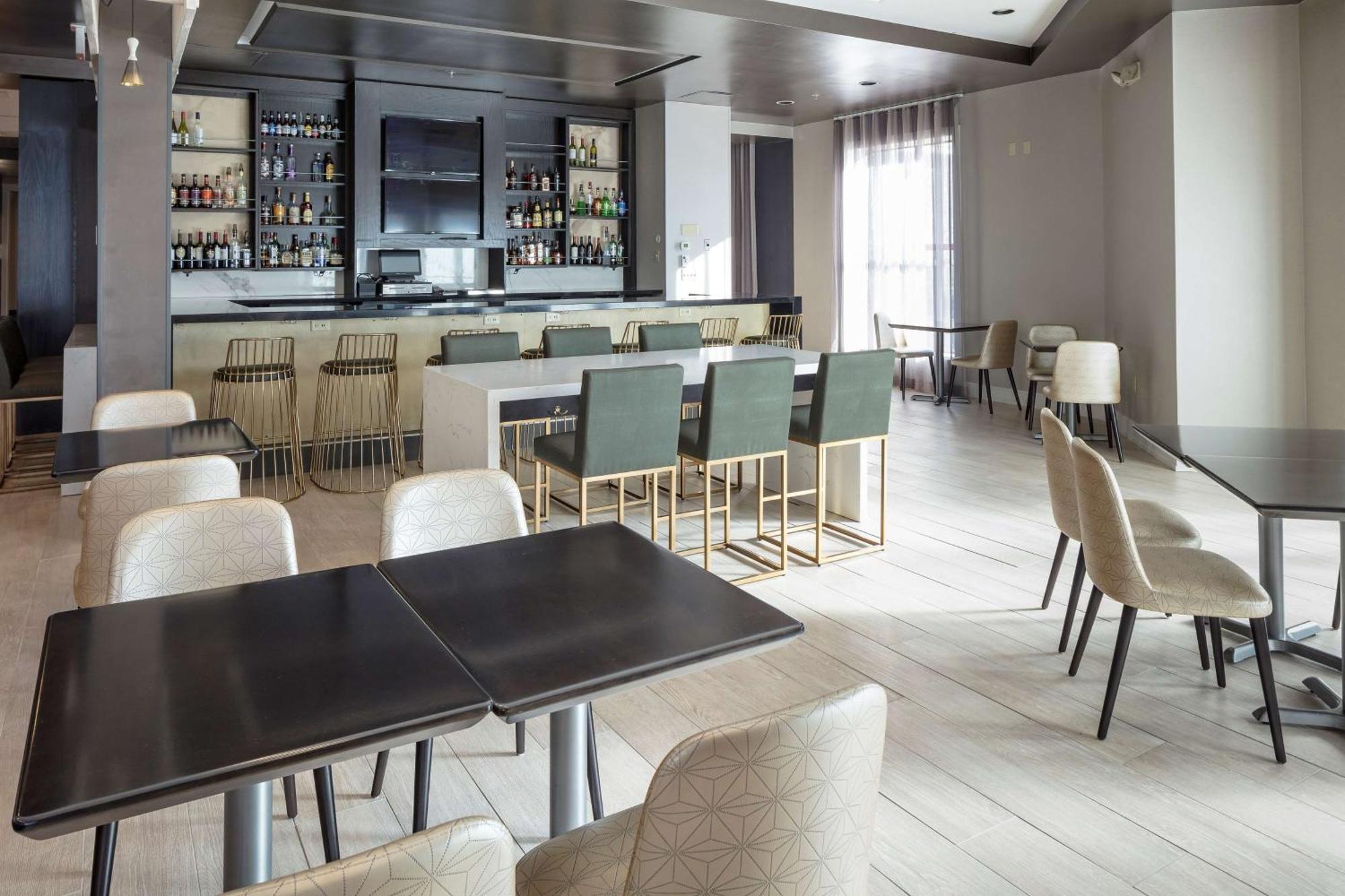 Doubletree By Hilton Boston Logan Airport Chelsea Hotel Luaran gambar